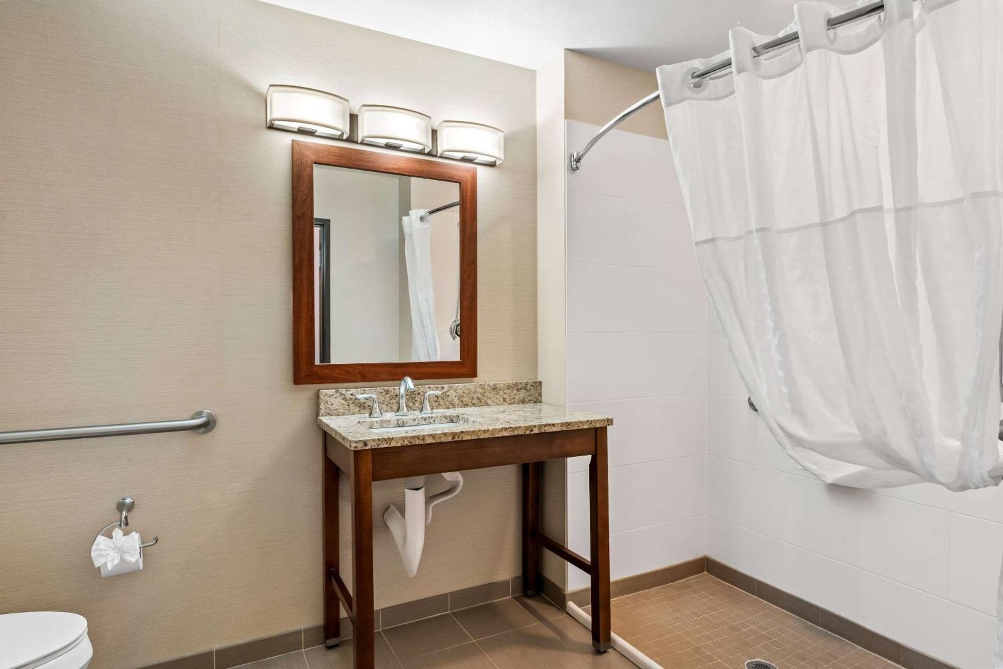 Comfort Inn & Suites Hermiston Eksteriør billede