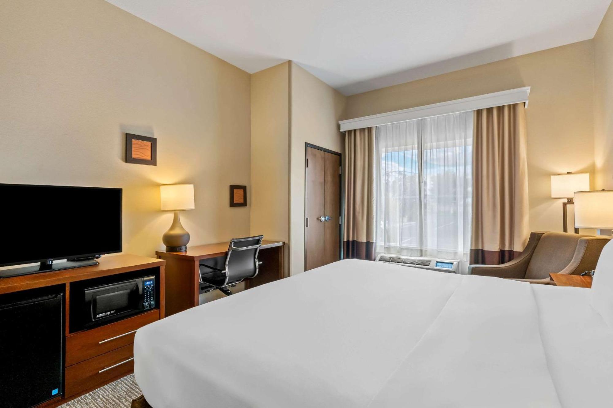 Comfort Inn & Suites Hermiston Eksteriør billede