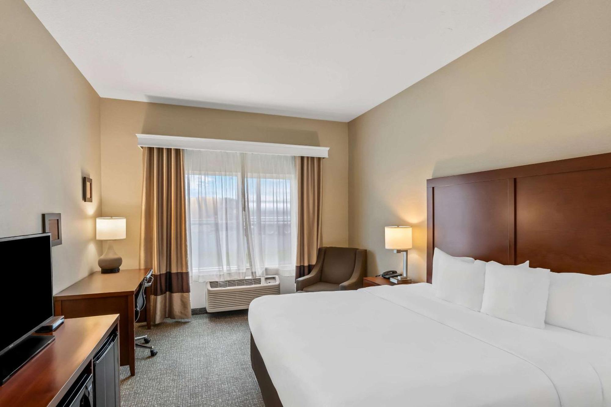 Comfort Inn & Suites Hermiston Eksteriør billede